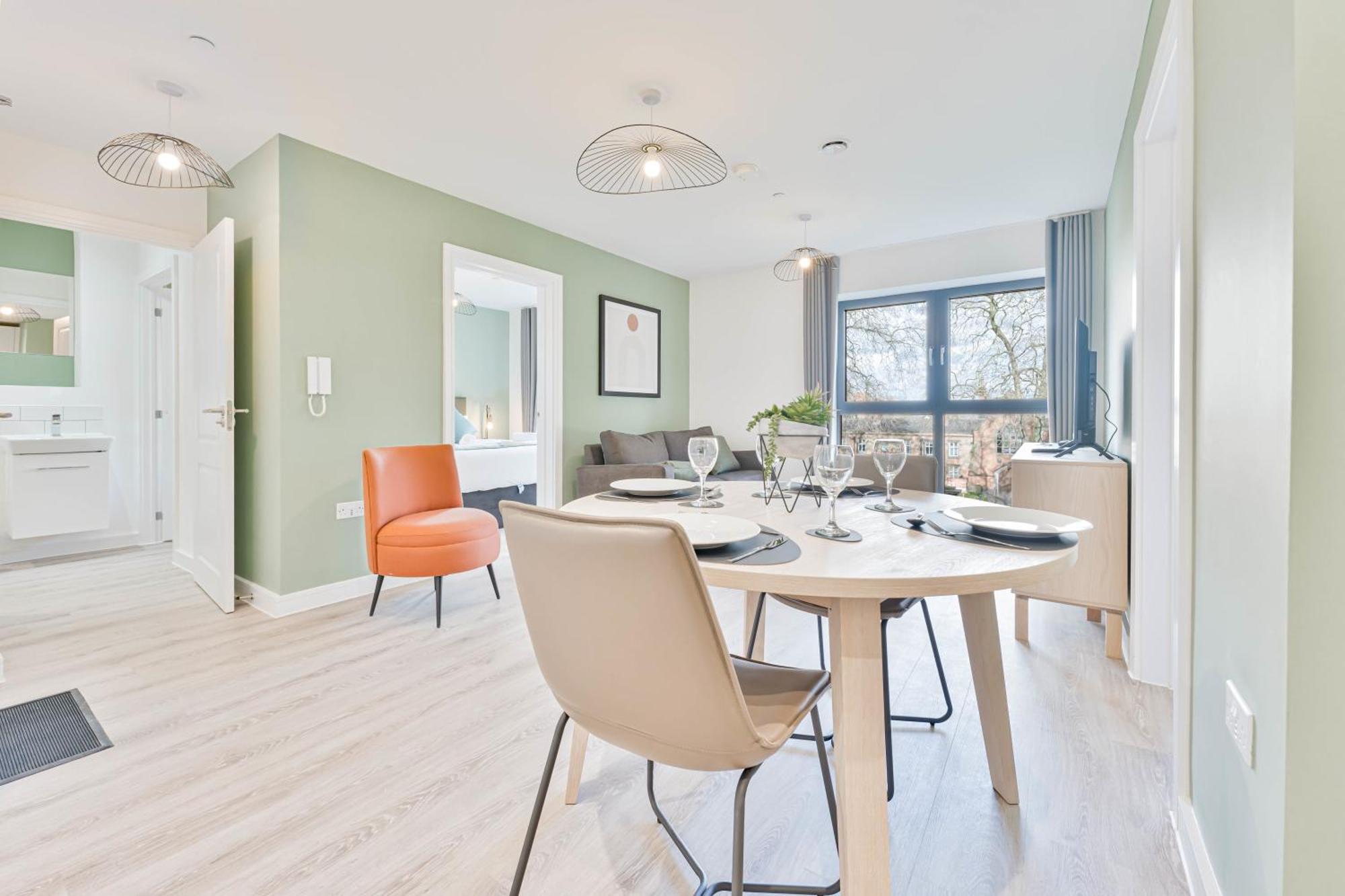 Stayzeni, Hardwick House Lovely 2 Bed Flat *